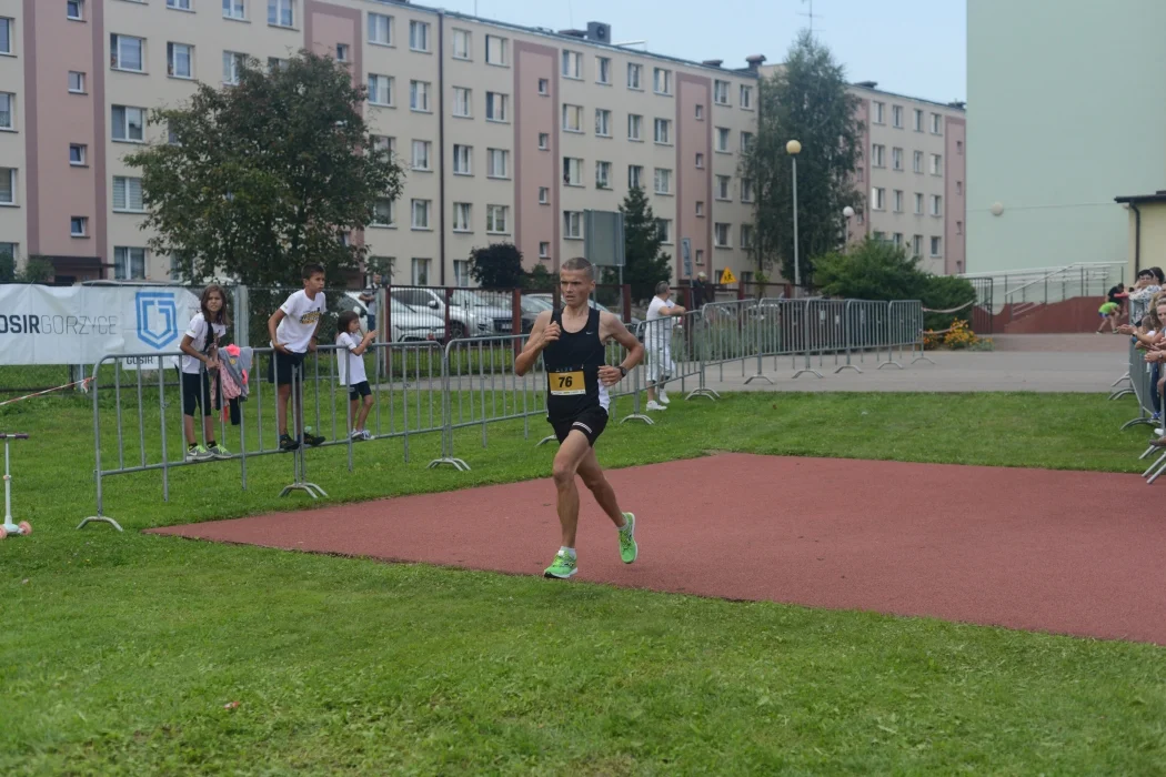 Jubileuszowa "Gorzycka 5-tka". Ponad 160 biegaczy na ulicach Gorzyc