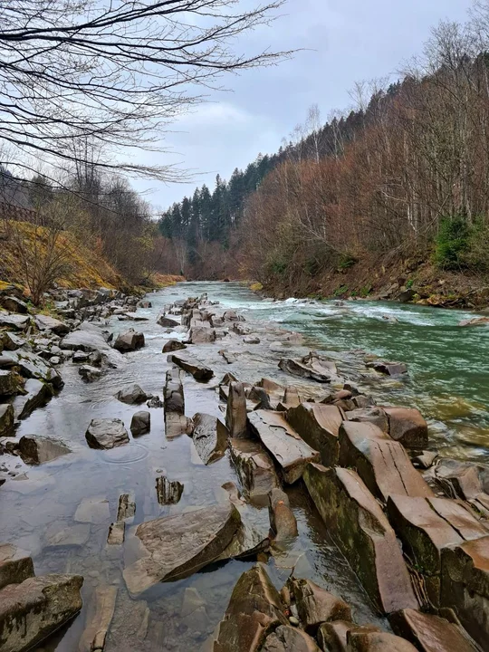 Kaskady na Wetlinie. Rezerwat Sine Wiry