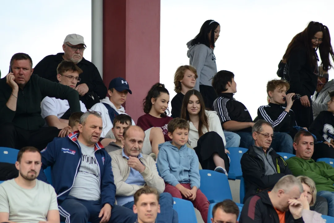 Trzecia liga, grupa 4: Kibice na meczu Wisła Sandomierz - Wieczysta Kraków