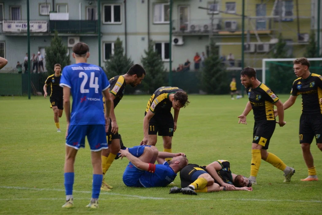 Trzecia liga, grupa 4: Siarka Tarnobrzeg - Sokół Sieniawa 2:0