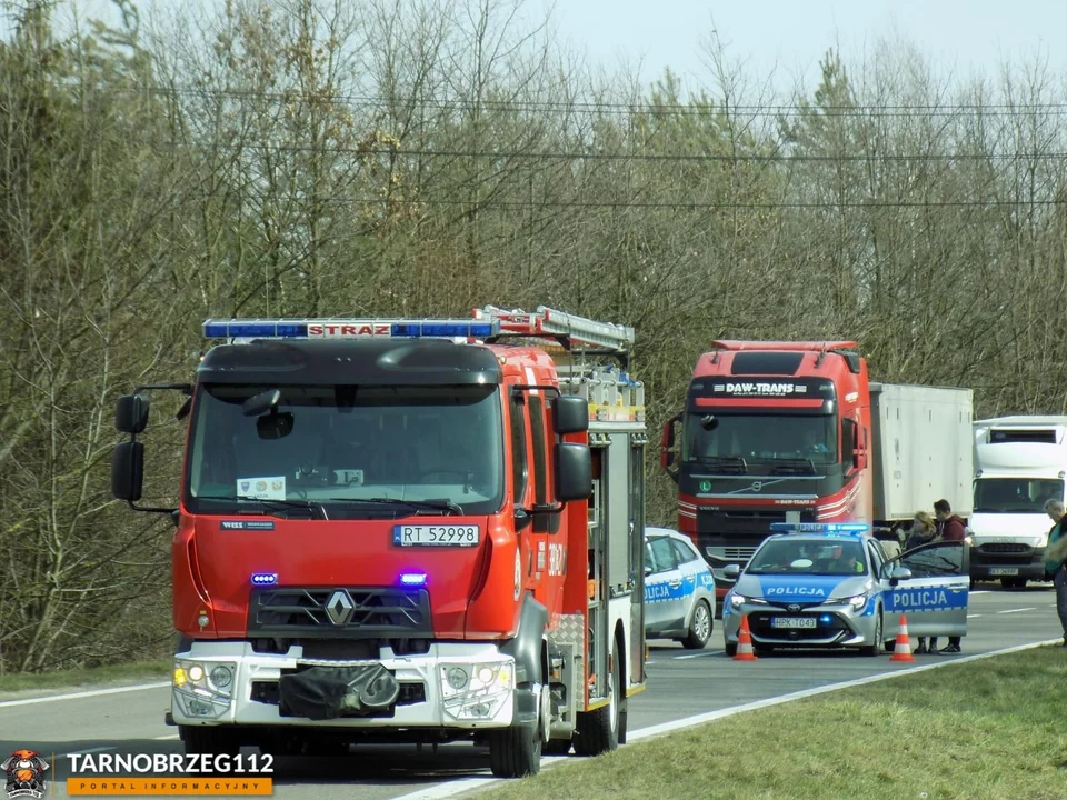 Wypadek na drodze wojewódzkiej numer 985 w Siedleszczanach