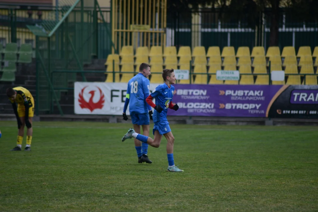 Centralna Liga Juniorów U-15: Siarka Tarnobrzeg - Hutnik Kraków 2:4