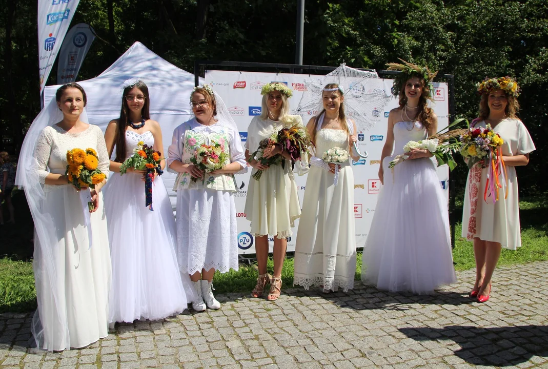 KGW Wola Raniżowska i KGW Mazury na festiwalu w Stalowej Woli