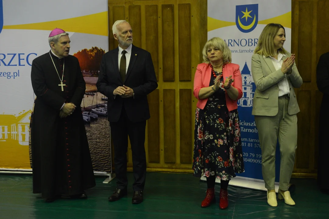 Śniadanie Wielkanocne dla samotnych i potrzebujących w Tarnobrzegu