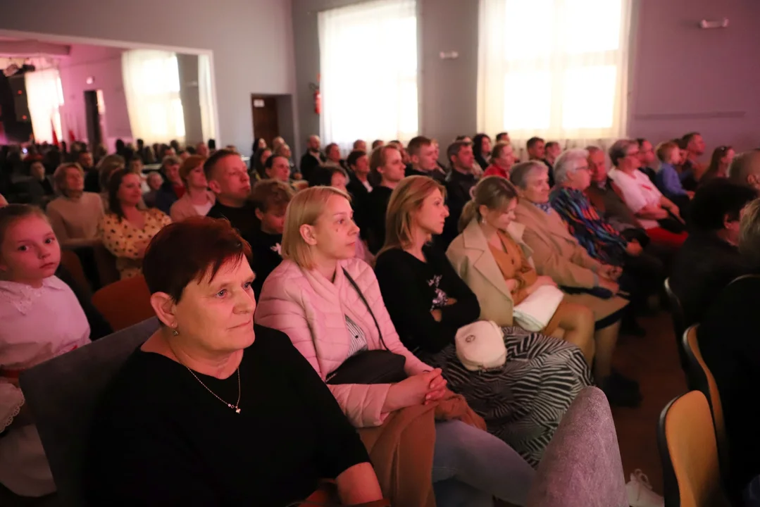 Koncert Wiosenno-Patriotyczny "Tu wszędzie jest Polska" w Chorzelowie