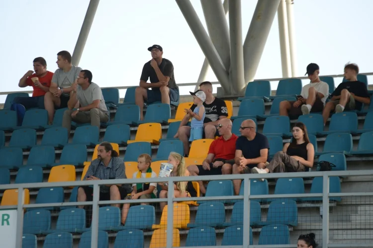 Kibice na meczu Siarka Tarnobrzeg - Karpaty Krosno