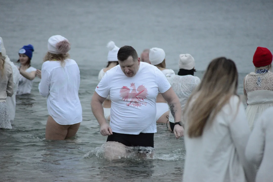 "Jezioro Aniołów" w lutym. Zobaczcie zdjęcia z plaży Jeziora Tarnobrzeskiego