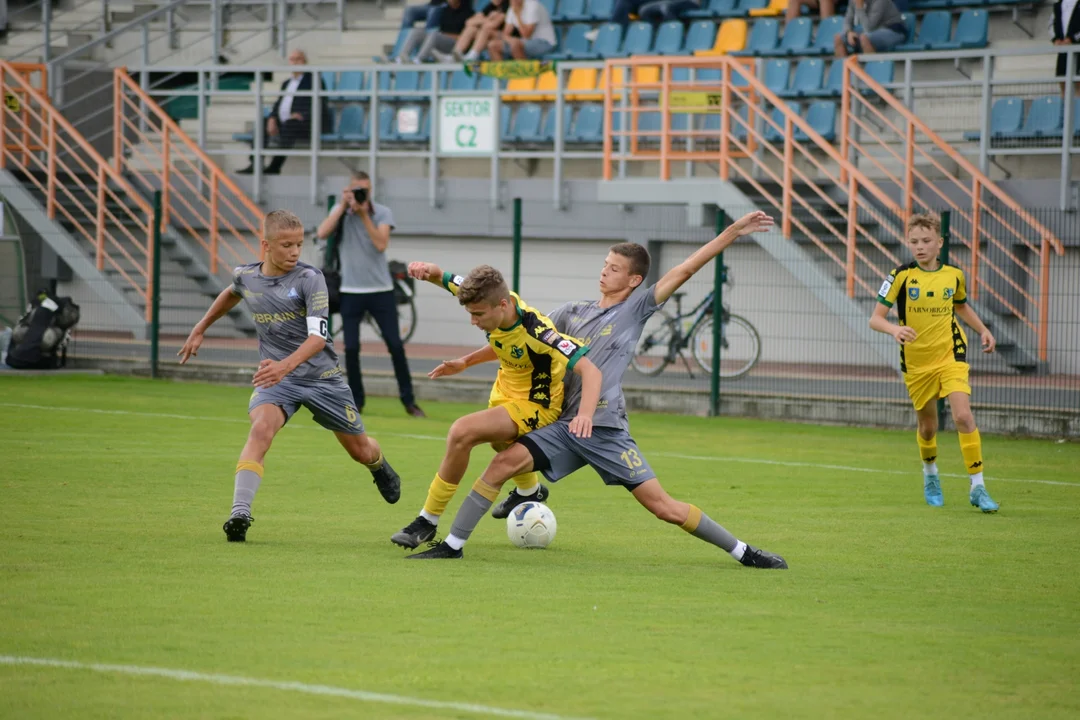 Centralna Liga Juniorów U-15: Siarka Tarnobrzeg - Stal Rzeszów 0:2