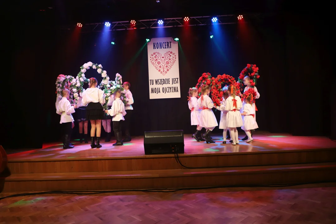 Koncert Wiosenno-Patriotyczny "Tu wszędzie jest Polska" w Chorzelowie