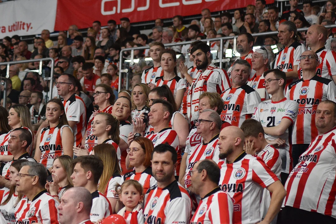 Drugi półfinałowy mecz siatkarskiej PlusLigi: Asseco Resovia Rzeszów - Grupa Azoty ZAKSA Kędzierzyn-Koźle (1:3)