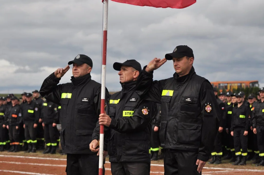 Tak było na zawodach powiatowych OSP w Niwiskach w 2022 roku. Przeżyjmy to jeszcze raz