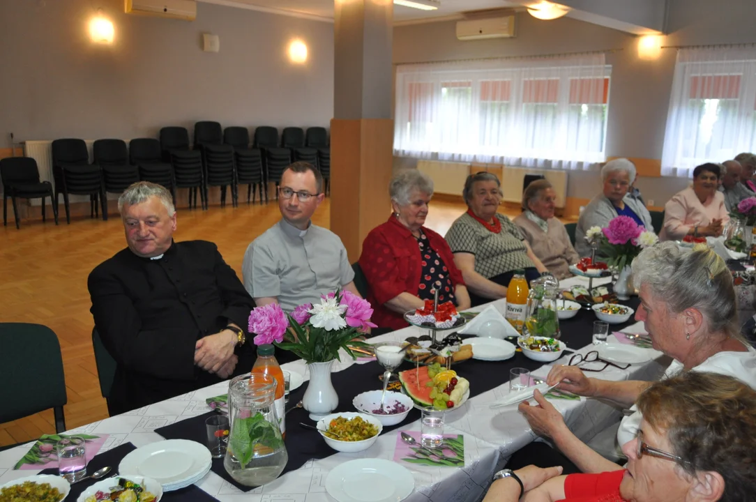 Ksiądz chętnie uczestniczy w tych spotkaniach