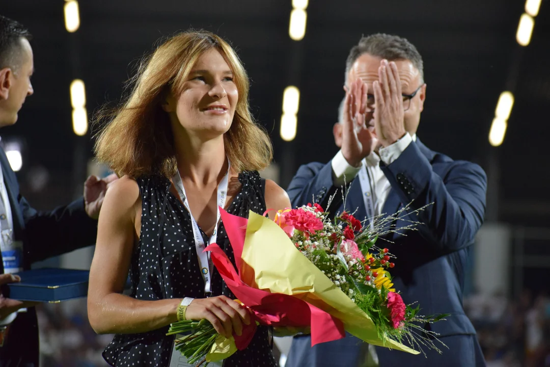 Kasia Zdziebło nagrodzona na stadionie