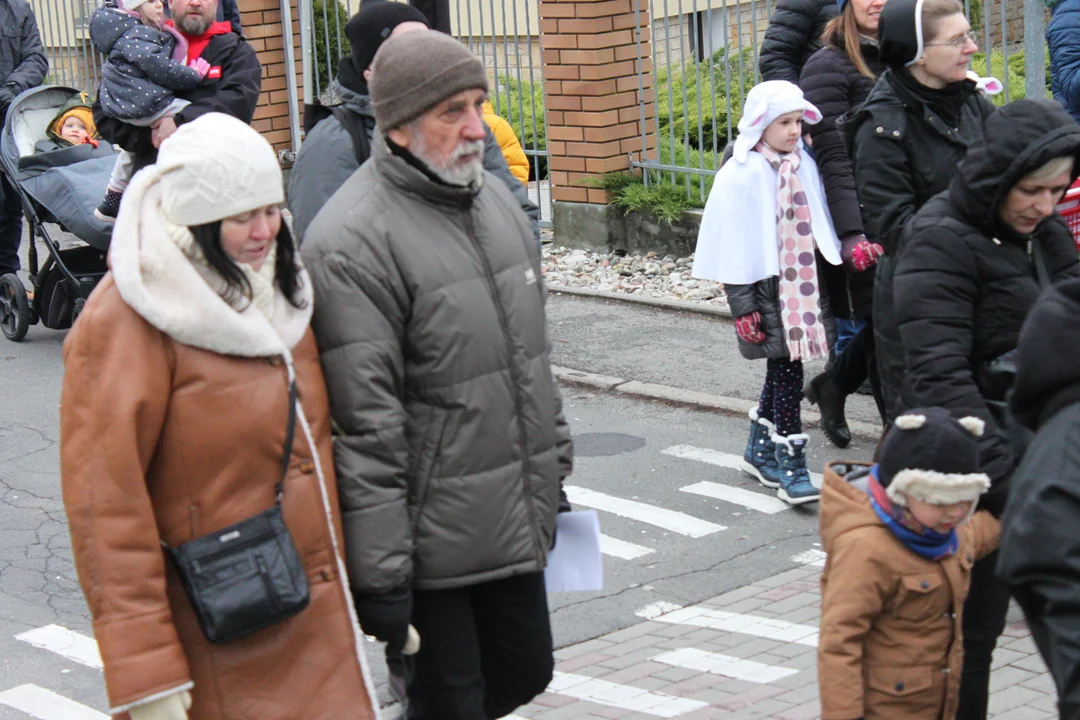 Orszak Trzech Króli w Rzeszowie. Kolęda pokoju z Zalesia do Katedry Rzeszowskiej