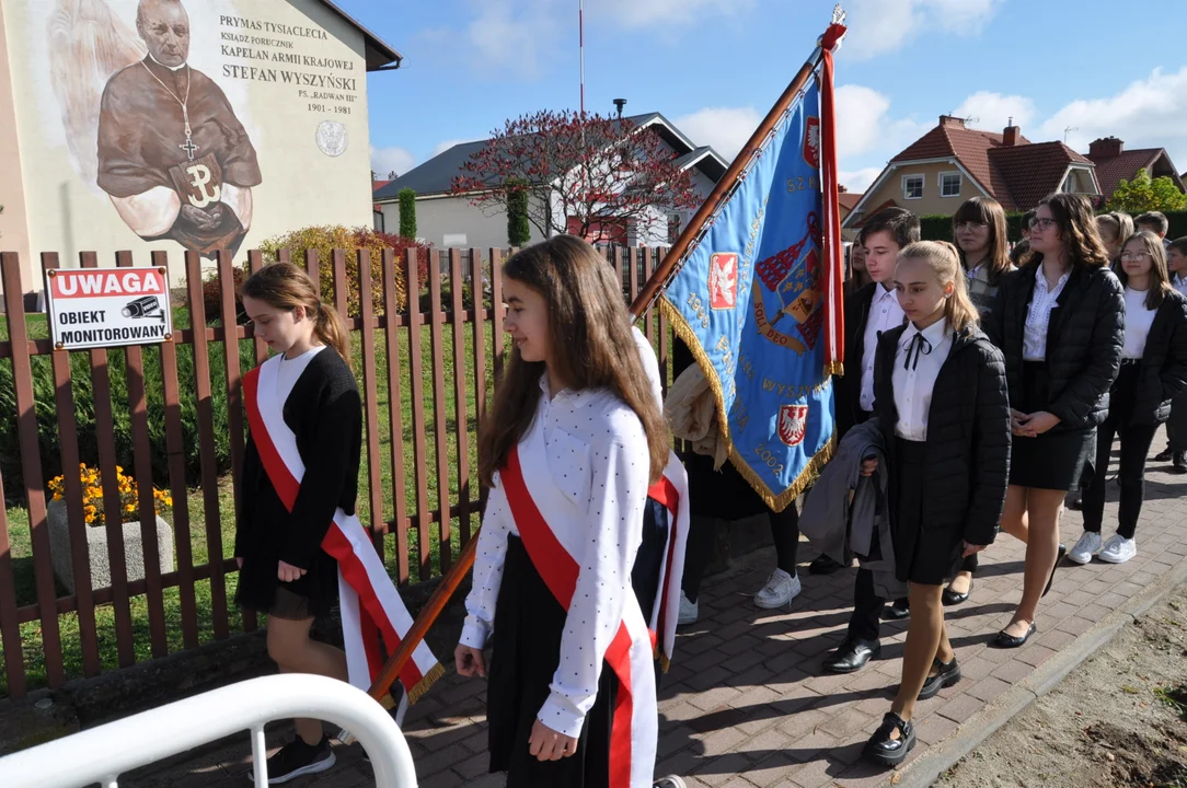 Poświęcenie muralu w Partyni