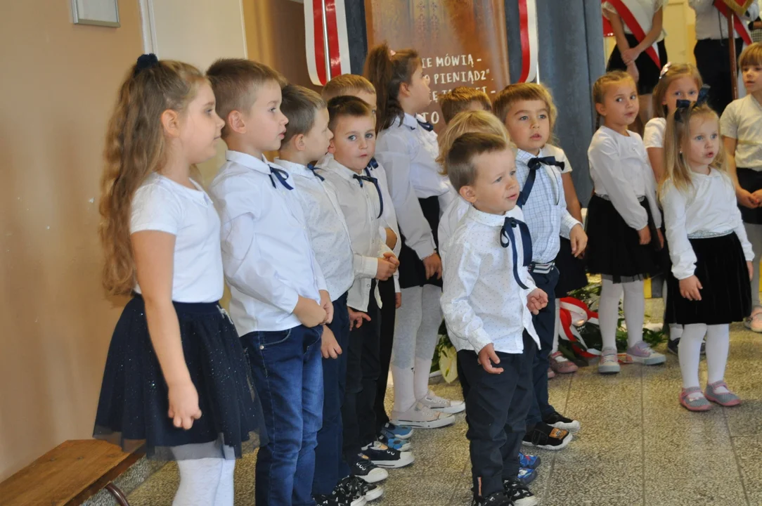 Poświęcenie muralu w Partyni