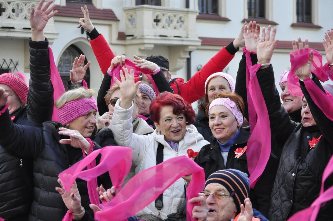 One Billion Rising - kobiety zatańczyły na rzeszowskim Rynku przeciwko przemocy