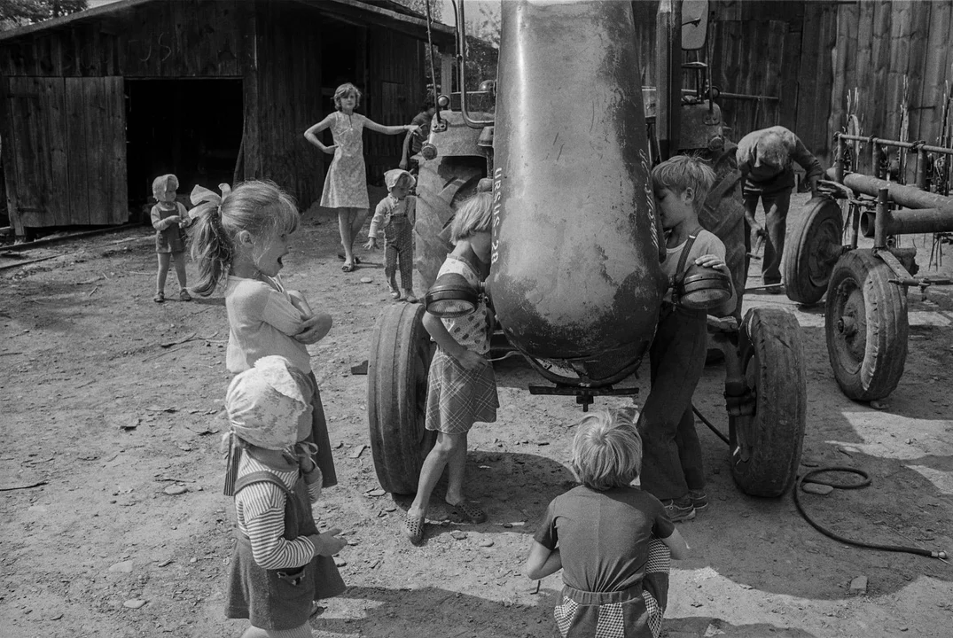 Od Polski Ludowej po lata 90-te dwudziestego wieku. Unikatowe fotografie z życia wsi w Bieszczadach i podkarpackich miast [ZDJĘCIA] - Zdjęcie główne