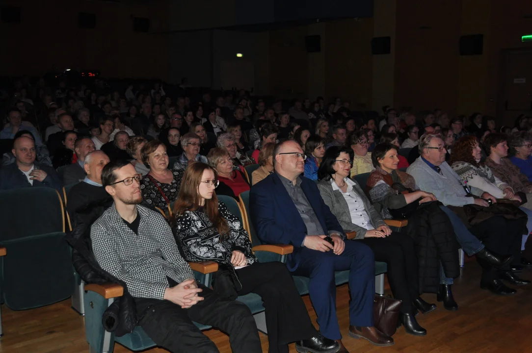 Zatańczyli, zaśpiewali dla kobiet w Mielcu