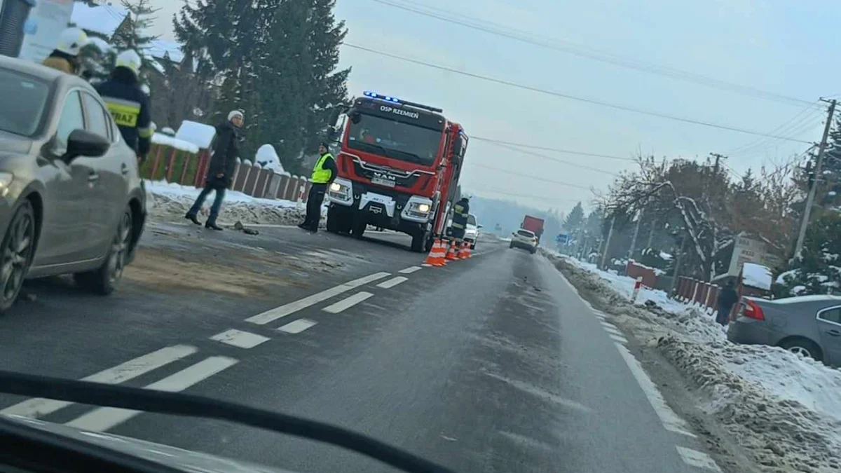 Kierowca BMW spowodował kolizję, w której uczestniczyła kobieta w ciąży [ZDJĘCIA]