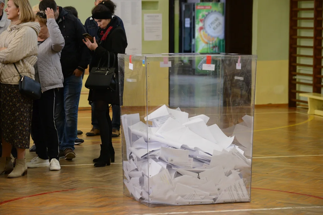 Wybory 2023: Tak głosuje Tarnobrzeg