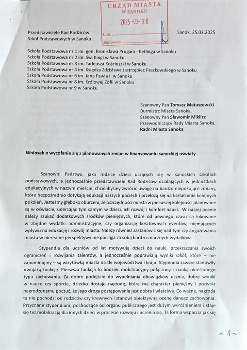 Rady Rodziców sprzeciwiają się oszczędnościom w sanockiej oświacie