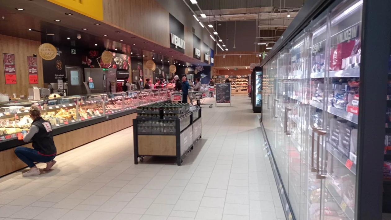 Otwarcie drugiego marketu Kaufland w Rzeszowie. Tłumów nie było