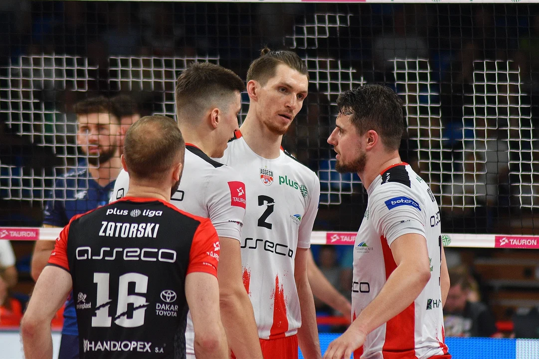 Pierwszy półfinałowy mecz siatkarskiej PlusLigi: Asseco Resovia Rzeszów - Grupa Azoty ZAKSA Kędzierzyn-Koźle (2:3)