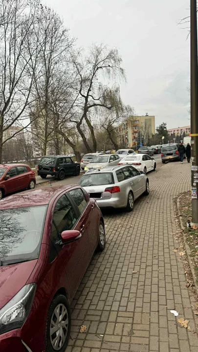 Problemy z parkowaniem na Baranówce w Rzeszowie