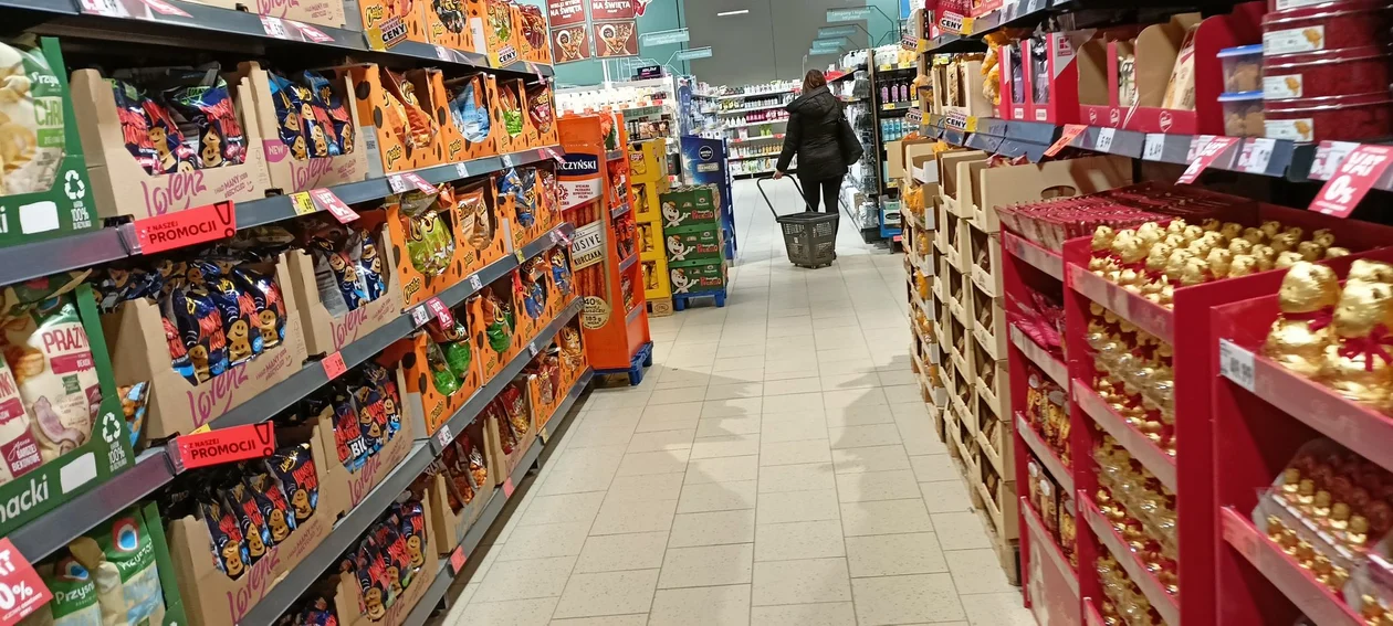 Kaufland na alei Rejtana pół tygodnia po otwarciu