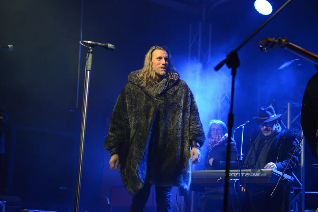 Finał "Choinki Życzeń" - koncert Feel w Tarnobrzegu