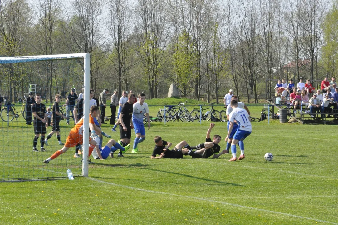 Mielecka klasa A: Atut Podborze - Janovia Janowiec 3:1