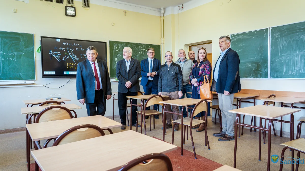 Komisja oświaty w Sanoku