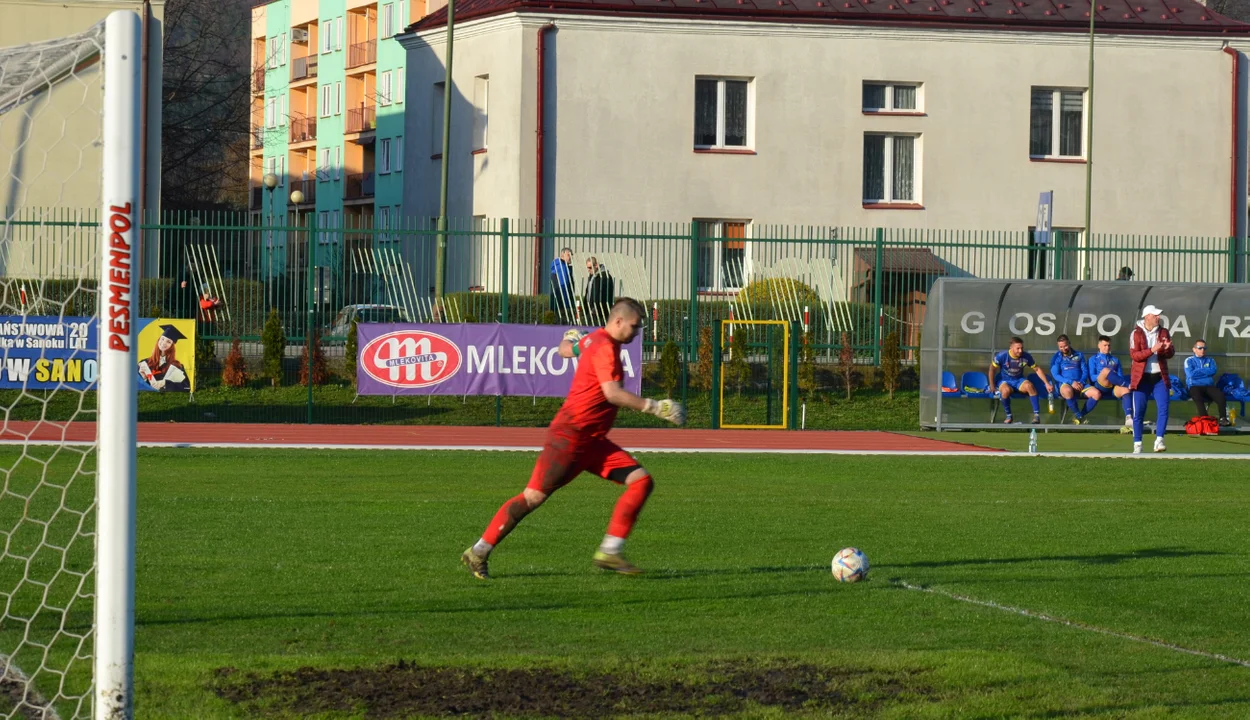 Klasa okręgowa Krosno. Stal Sanok - Zamczysko Mrukowa 8:1