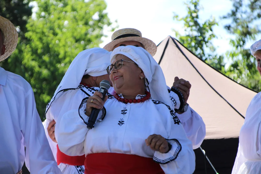 KGW Wola Raniżowska i KGW Mazury na festiwalu w Stalowej Woli