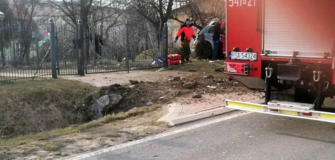 Makabrycznie wyglądający wypadek w Czaszynie. Zobacz nagranie i zdjęcia