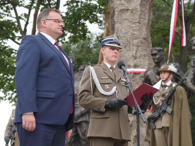 Odsłonięcie pomnika w Mielcu