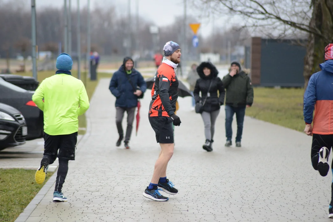 XI Bieg Zimowy wokół Jeziora Tarnobrzeskiego oraz Yeti Run Zimowy Bieg w Szortach