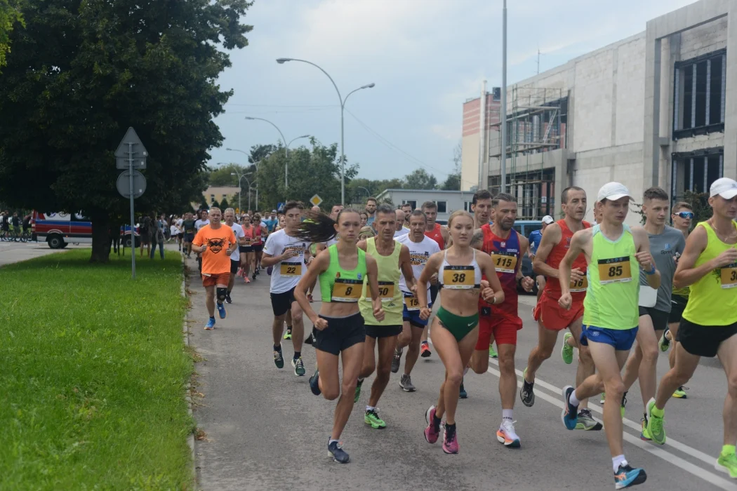 Jubileuszowa "Gorzycka 5-tka". Ponad 160 biegaczy na ulicach Gorzyc
