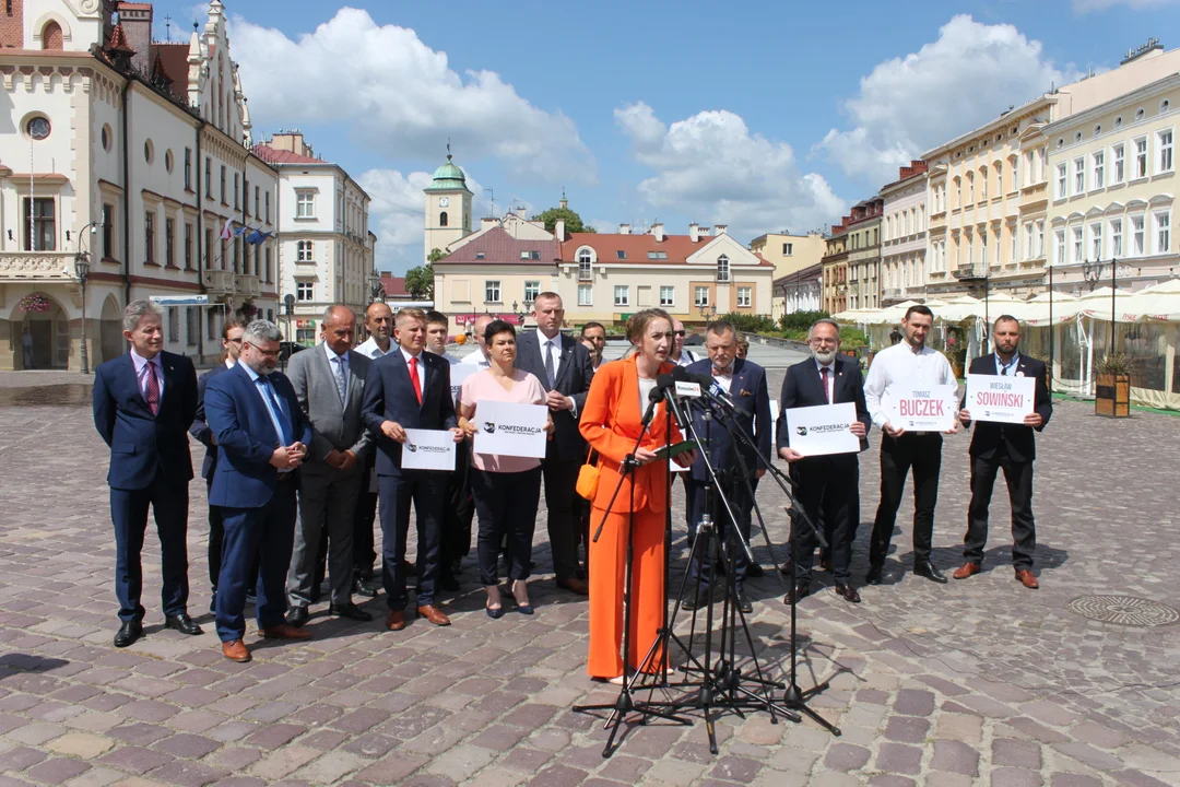 Konfederacja przedstawia liderów list w Rzeszowie oraz w Krośnie. Pozostałe partie nie odkryły jeszcze kart przed nadchodzącymi wyborami [ZDJĘCIA] - Zdjęcie główne