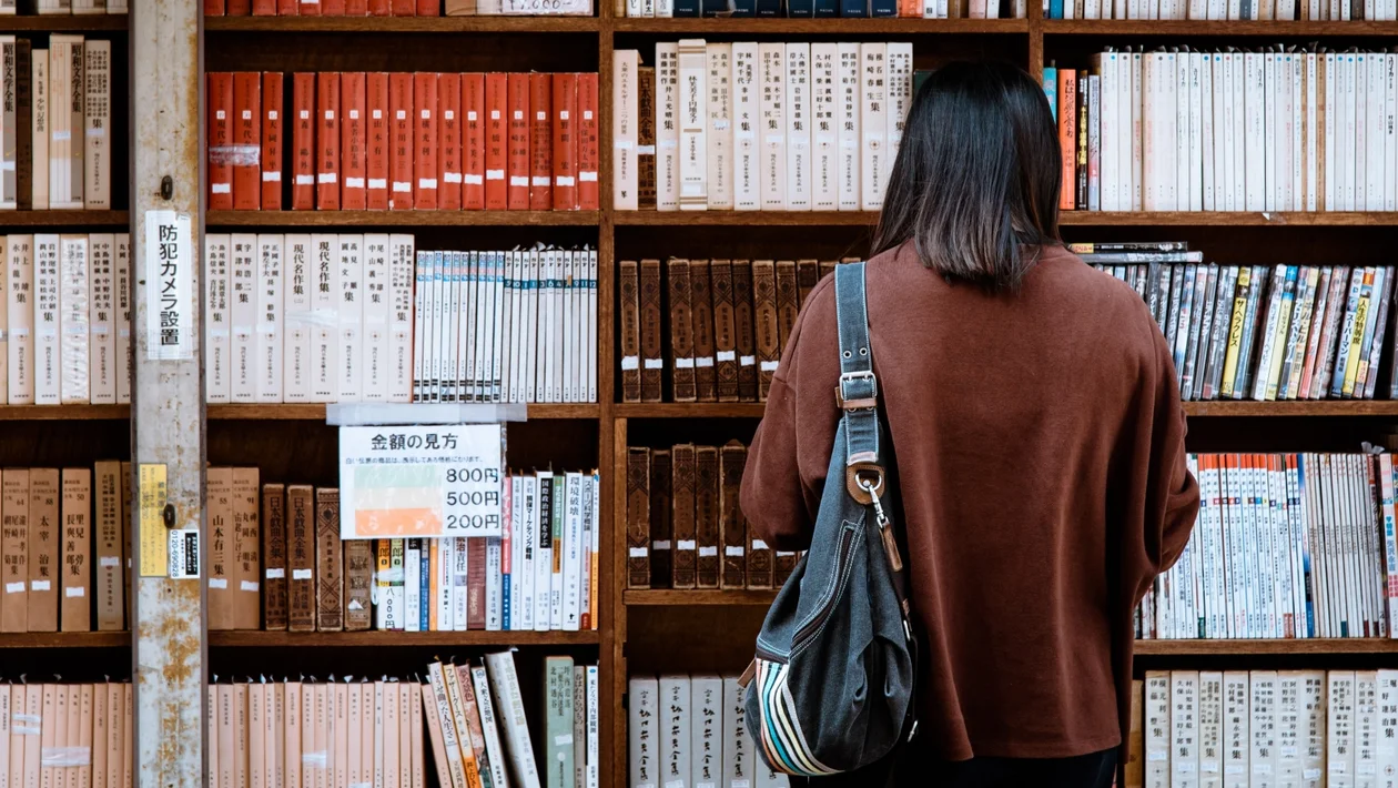 Wojewódzka i Miejska Biblioteka Publiczna w Rzeszowie, Filia nr 18, ul. Ignacego Łukasiewicza 78. Ocena: 3,8 gwiazdki (8 opinii).