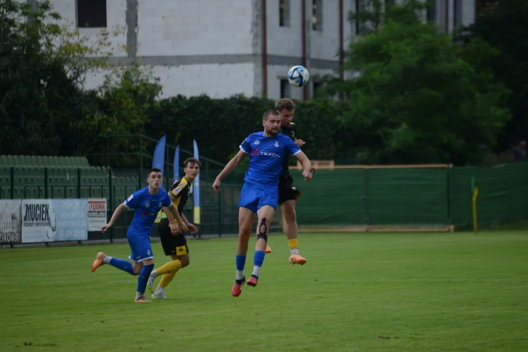 Trzecia liga, grupa 4: Siarka Tarnobrzeg - Sokół Sieniawa 2:0