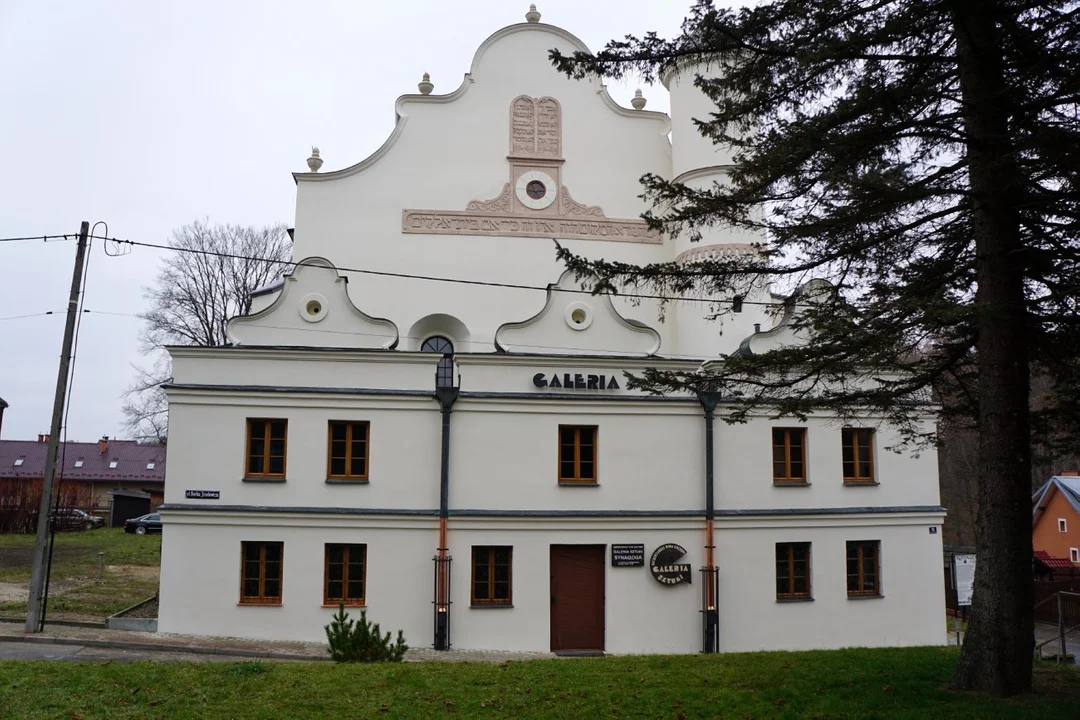 Synagoga w Lesku