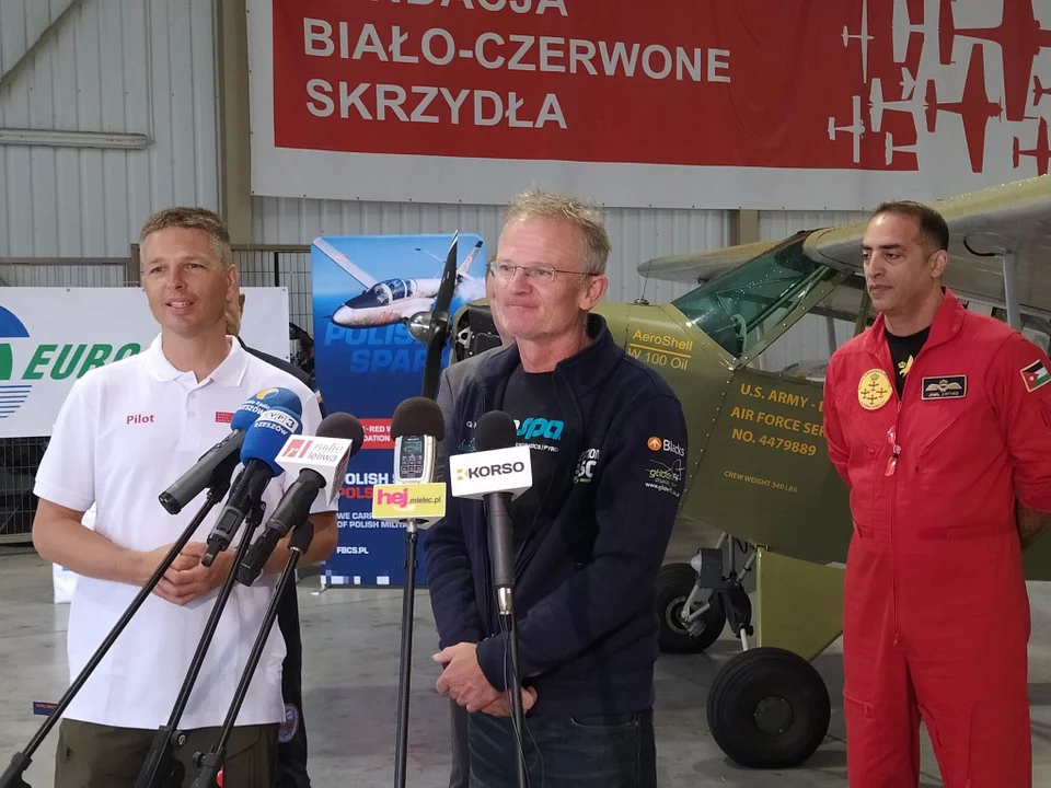 Pokazy Lotnicze w Mielcu - spotkanie z pilotami