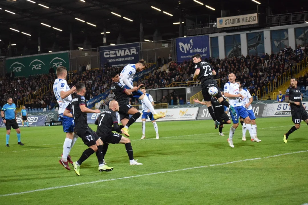 PKO BP Ekstraklasa: Stal Mielec - Pogoń Szczecin 4:2