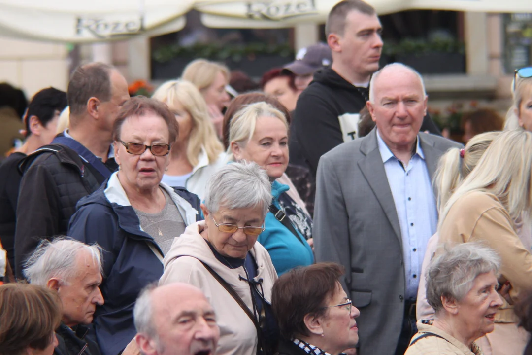 Seniorzy otrzymali klucze do miasta. Koncert Eleni rozpoczął Senioralia 2022