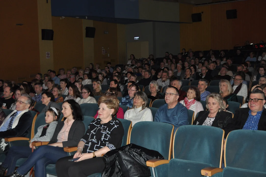 Zatańczyli, zaśpiewali dla kobiet w Mielcu