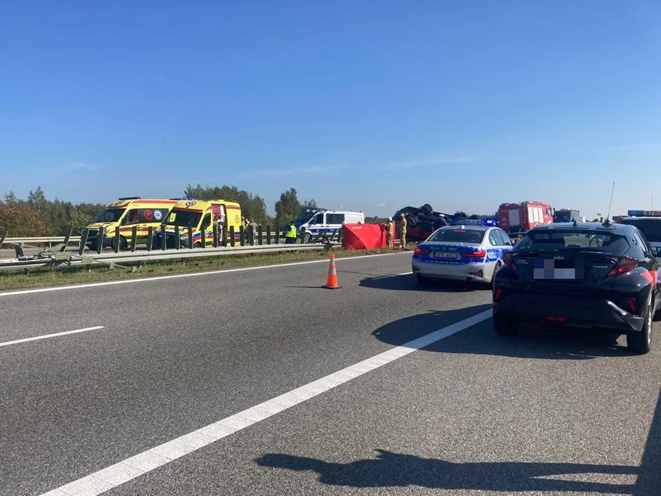 Dwie osoby nie żyją! Piętnaście rannych - wypadek na A4 koło Rzeszowa