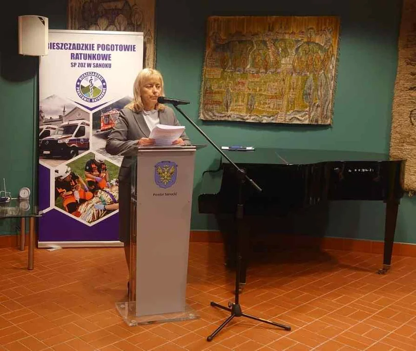 Ceremonia wręczenia medali Ratownikom Medycznym SP ZOZ w Sanoku