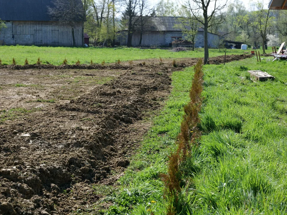 Trwa budowa sieci kanalizacji sanitarnej w Niebieszczanach